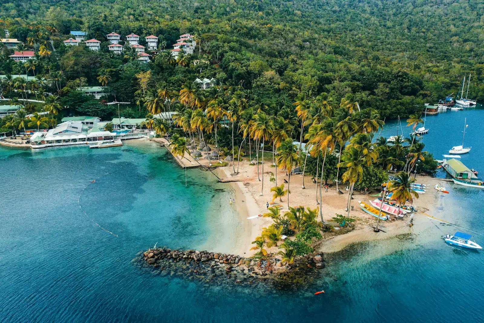 Island-Hopping in the Caribbean: The Best Routes for a Luxury Trip