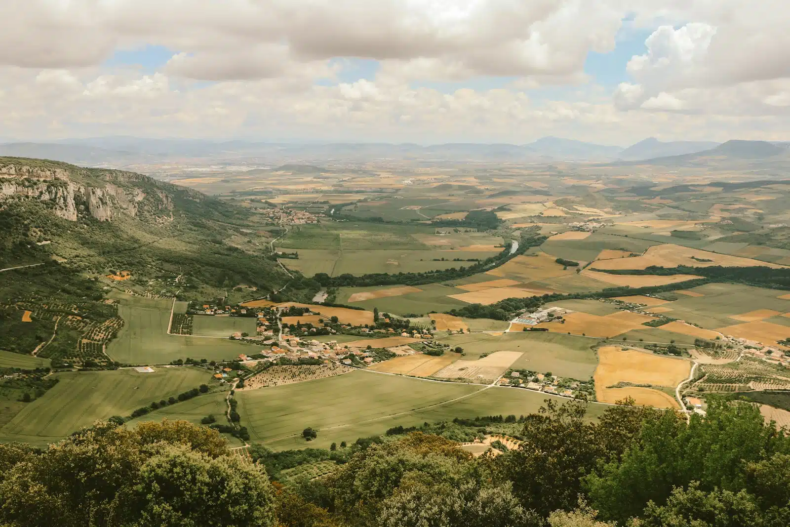 Beyond the Cities: Wine, Coastline, Countryside