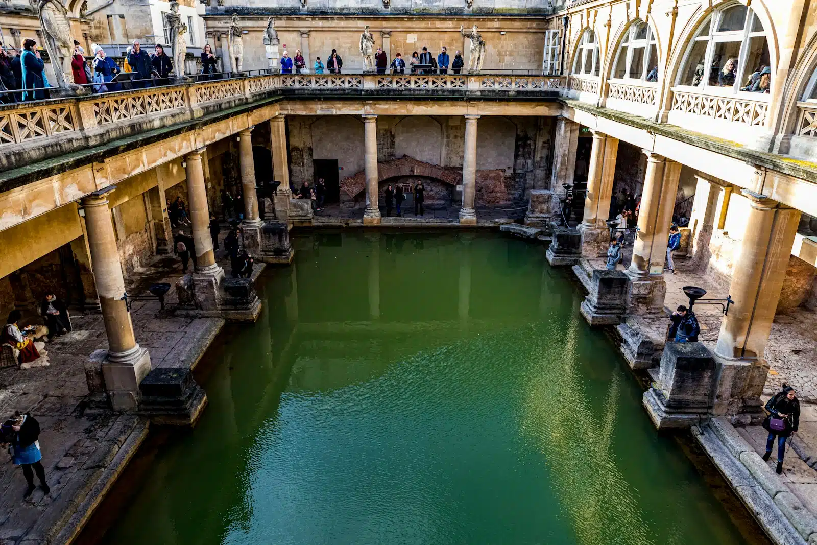 Interpreting the Baths with Expert Guidance