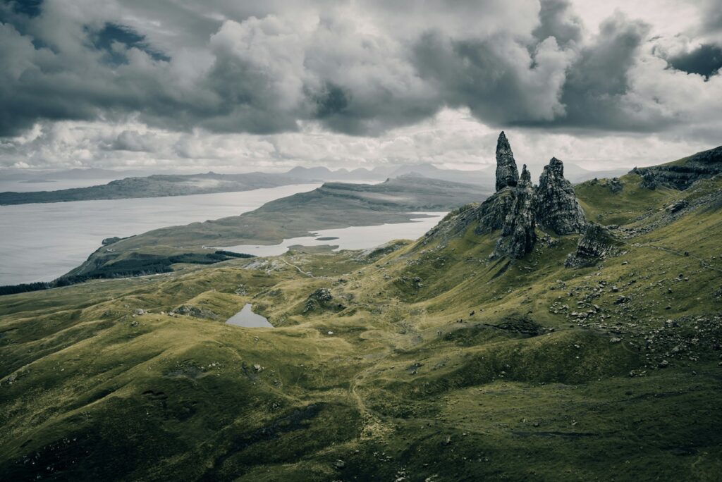 Discover Scotland: Edinburgh, The Highlands & Loch Lomond