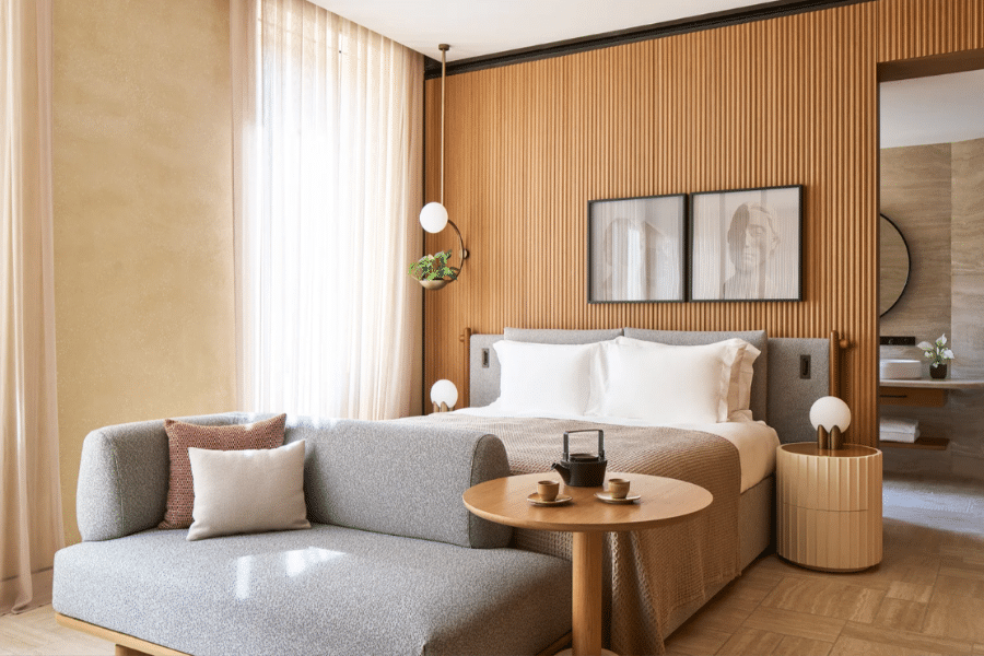 Rooms and Suites