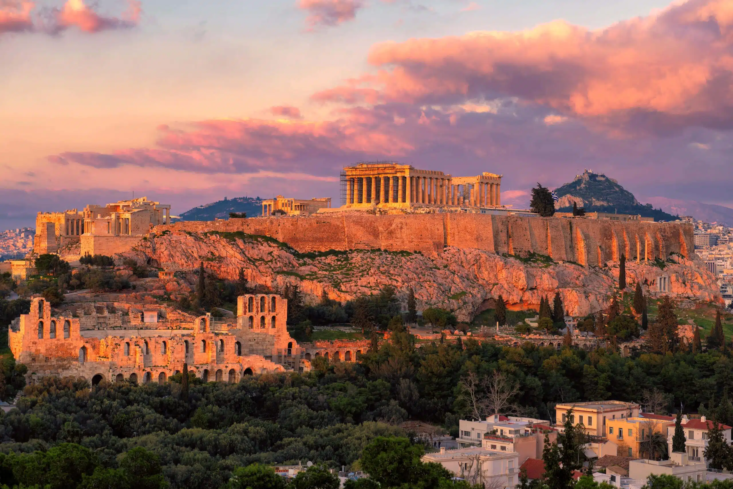 Private Acropolis Access with Archaeologist and Rooftop Breakfast