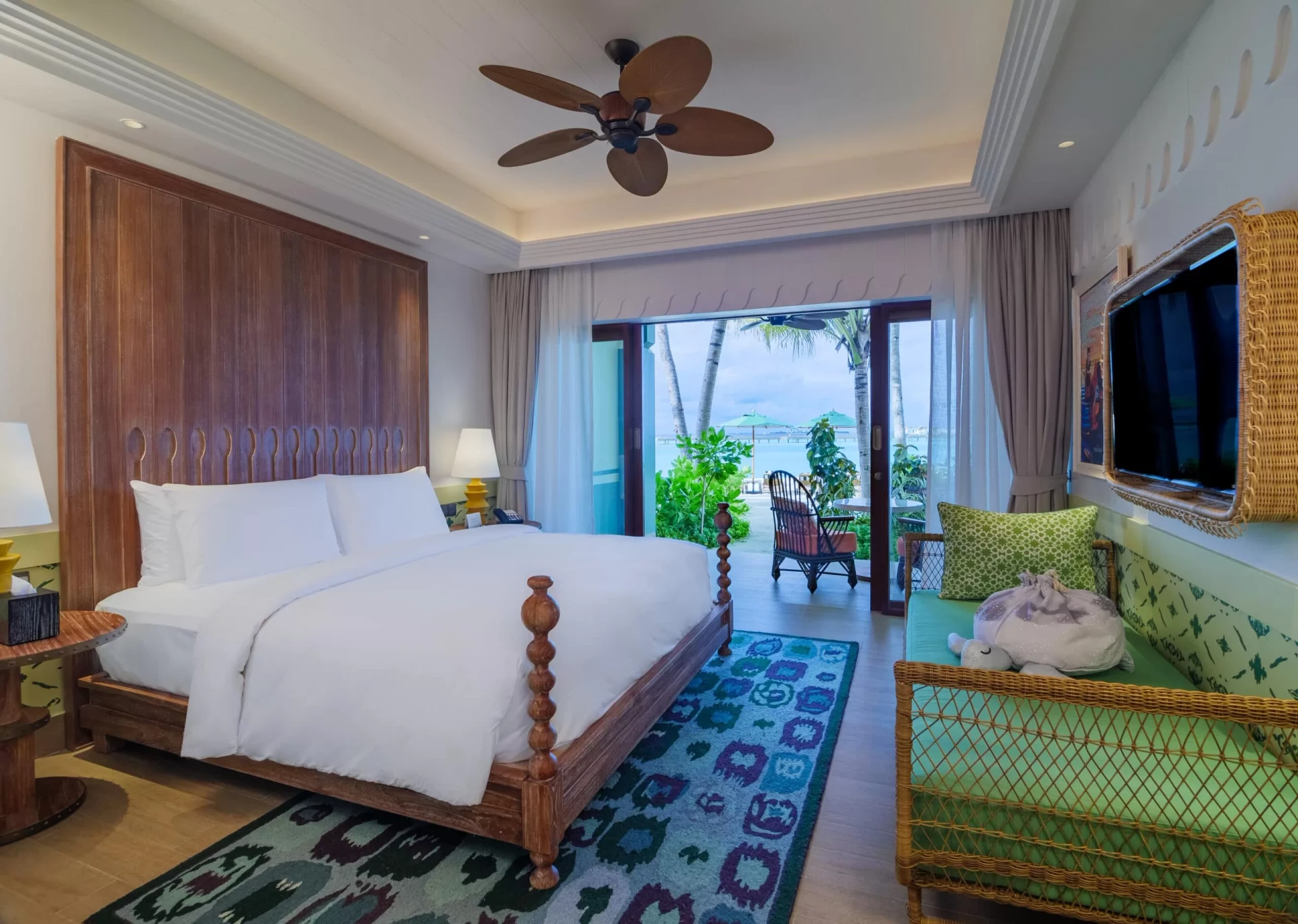 King Beach Room