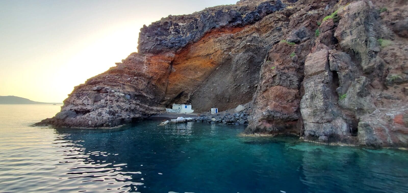 Cliff Walk to Skaros Rock