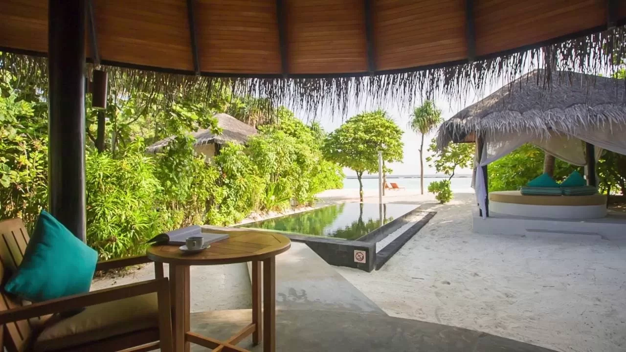 Deluxe Beach Villa