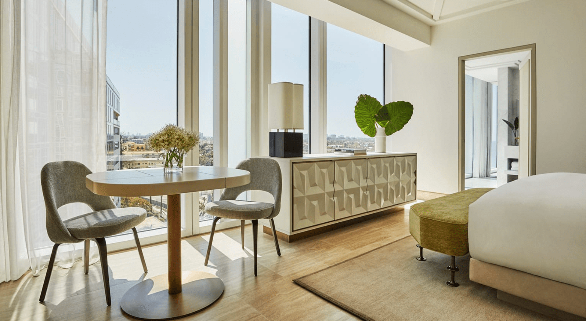 Surf Club Room