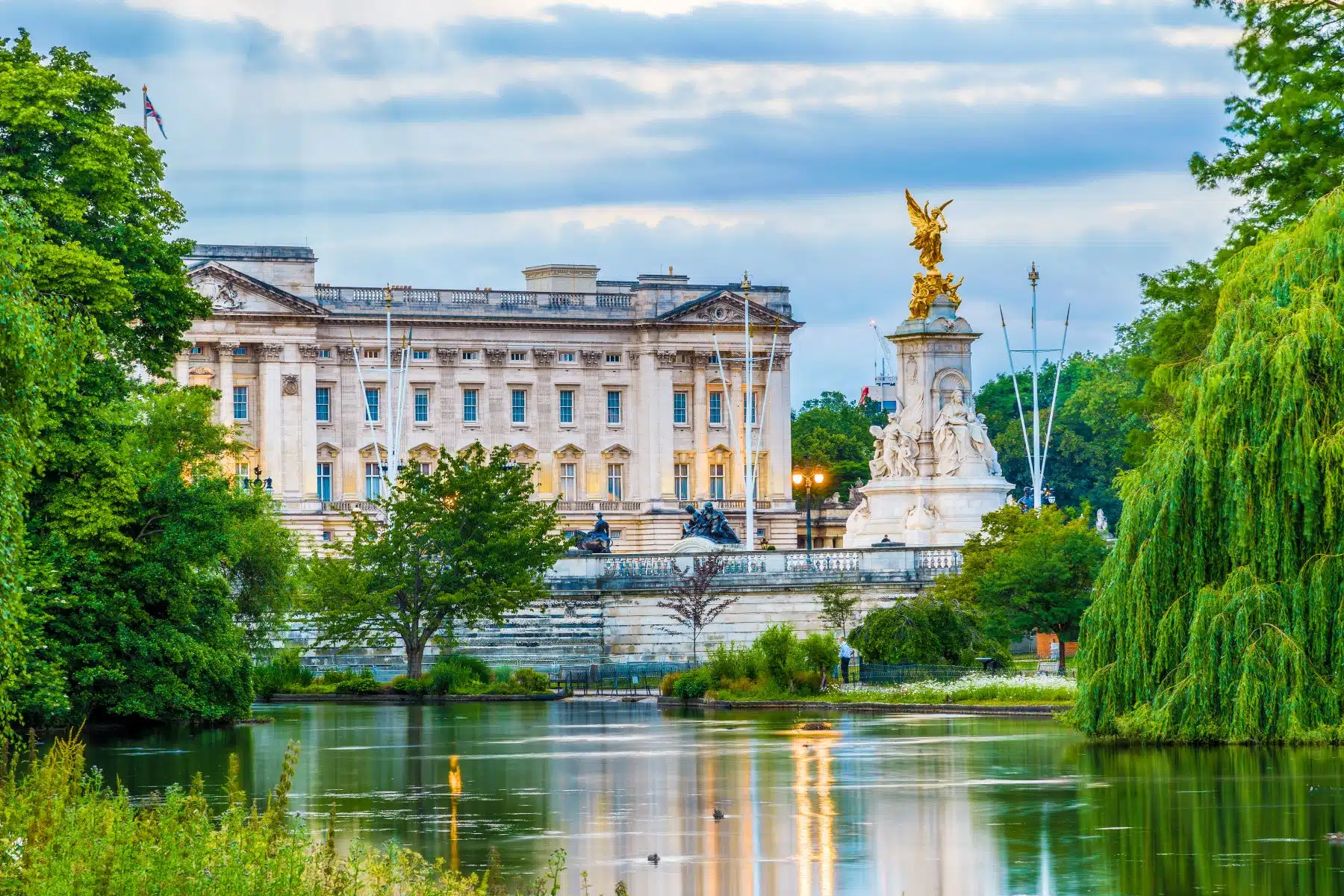 An Evening Inside Buckingham Palace