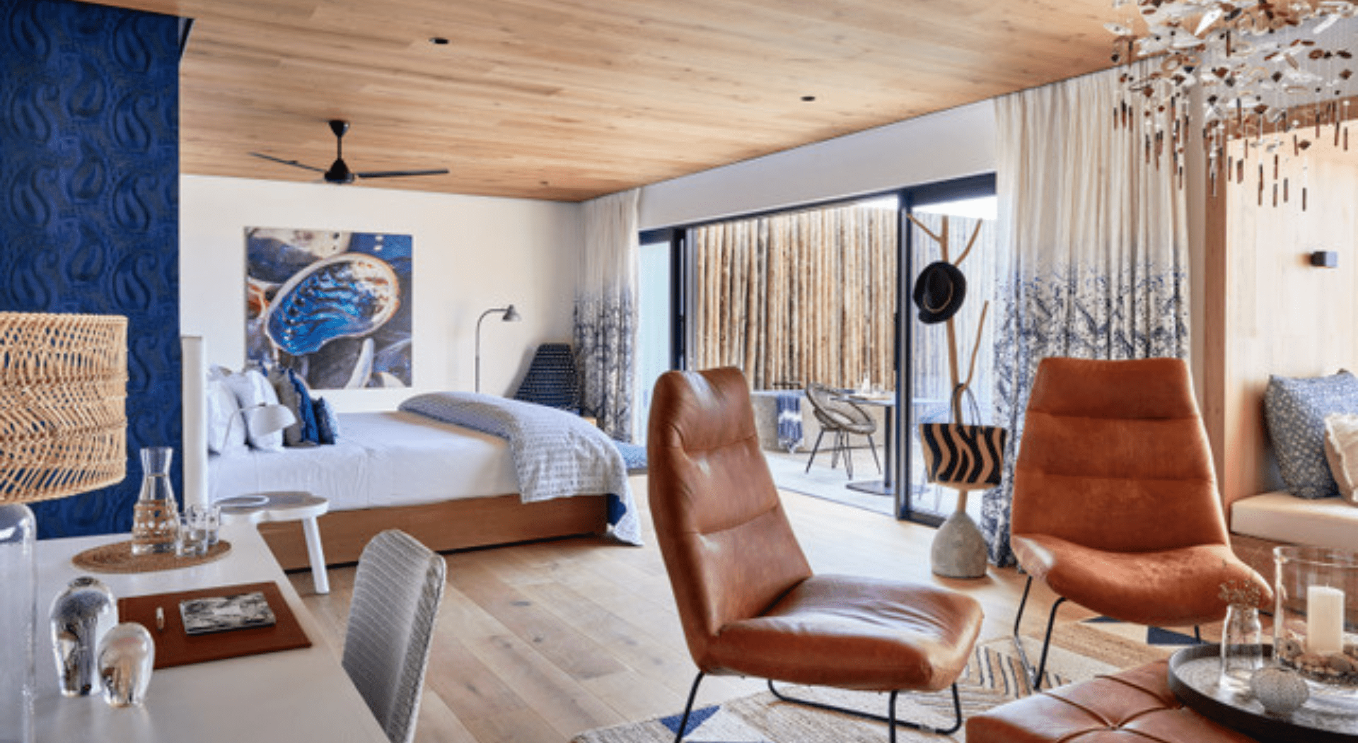 Honeymoon Suite