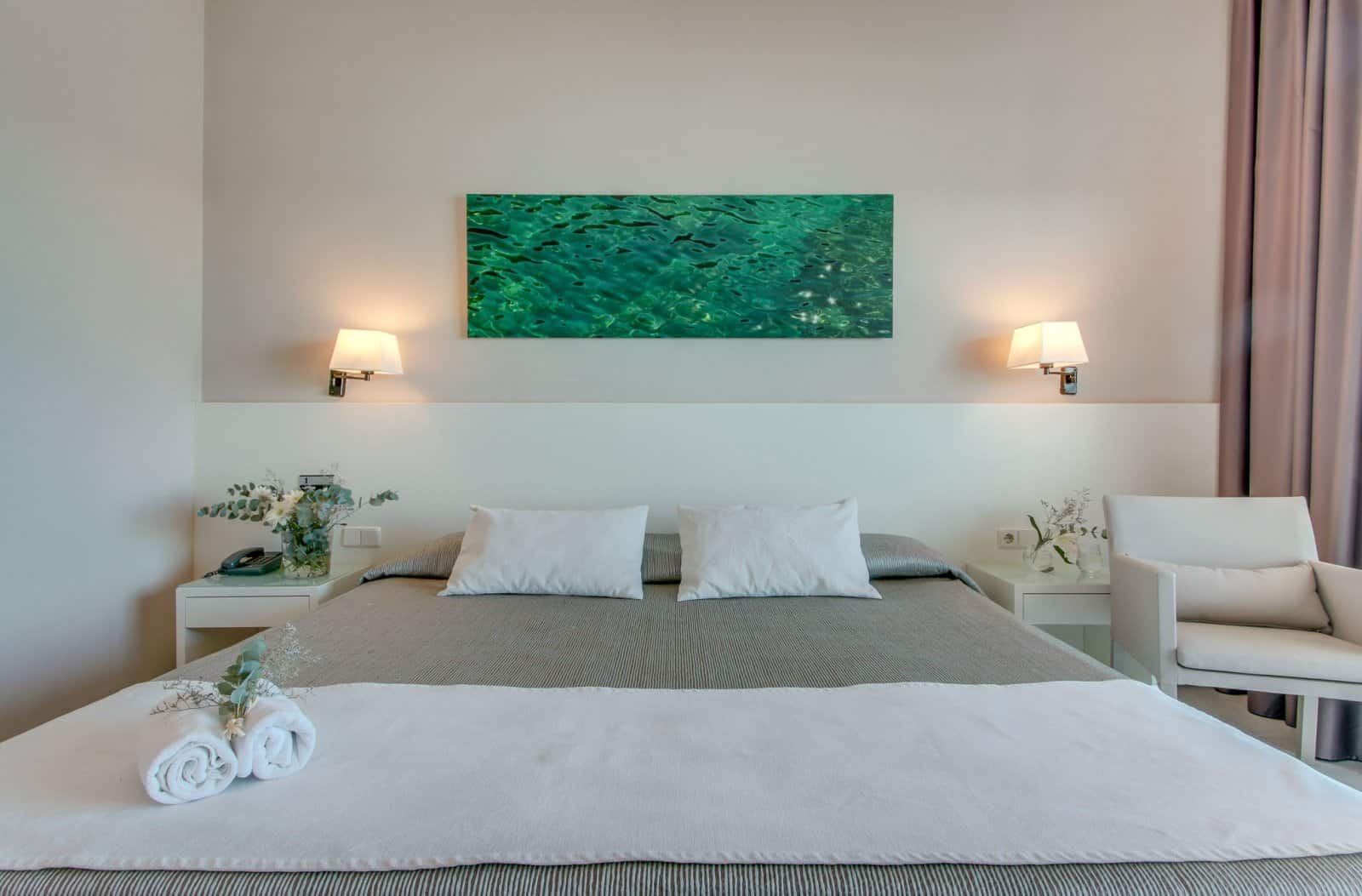 Mountain View Room