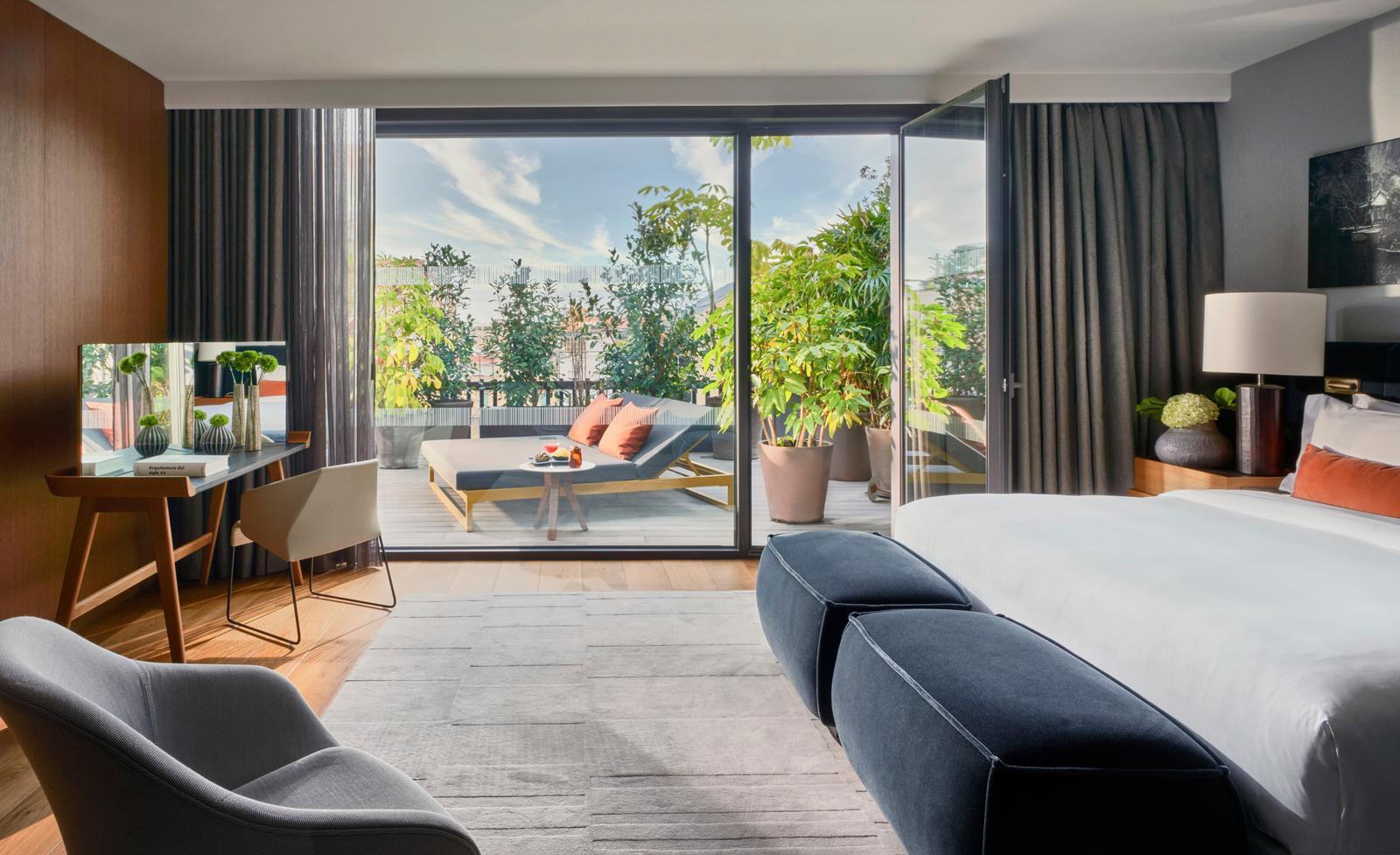 Premier Terrace Suite