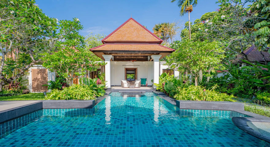 Spa Pool Villas