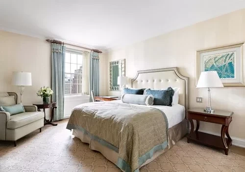 Rooms and Suites