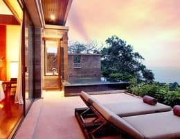 Ocean Pool Suite