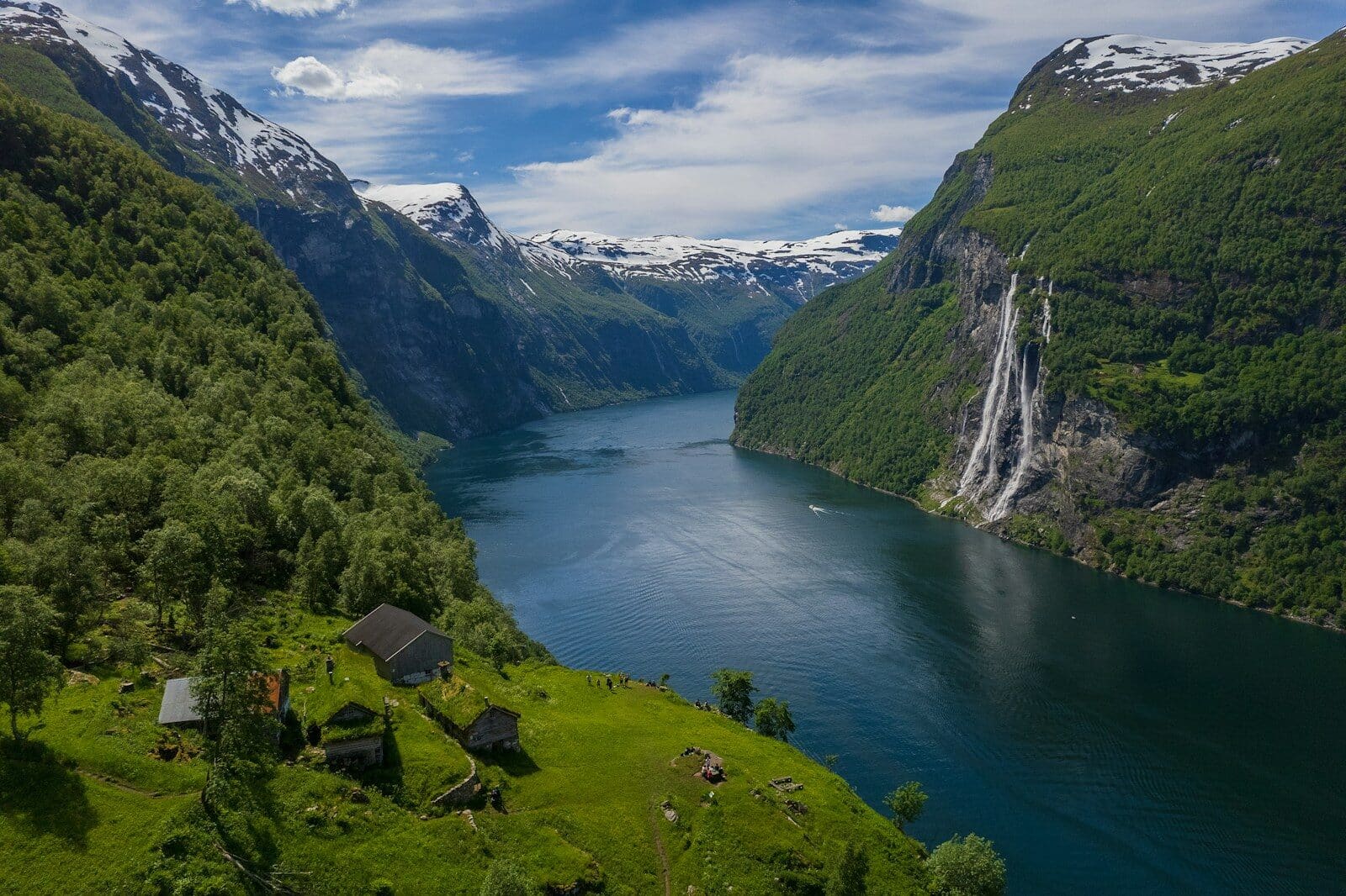 Days 1-2: Ålesund and the Geiranger Fjord