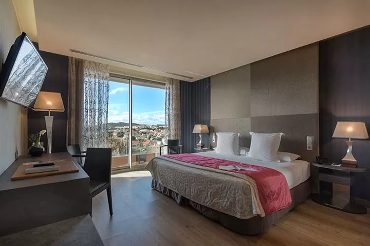 Privilege Room