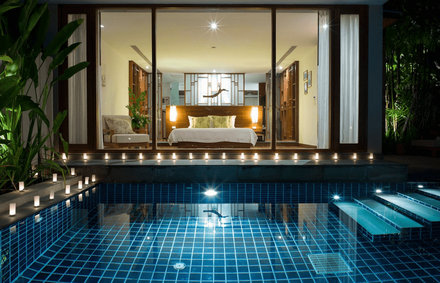 Pool Residence