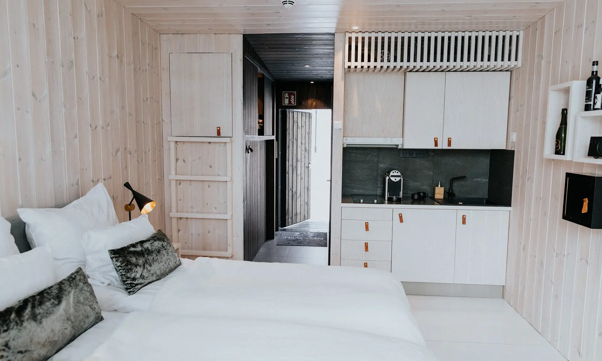 Arctic Treehouse Suite