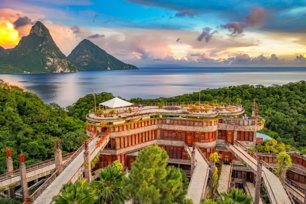Jade Mountain Resort