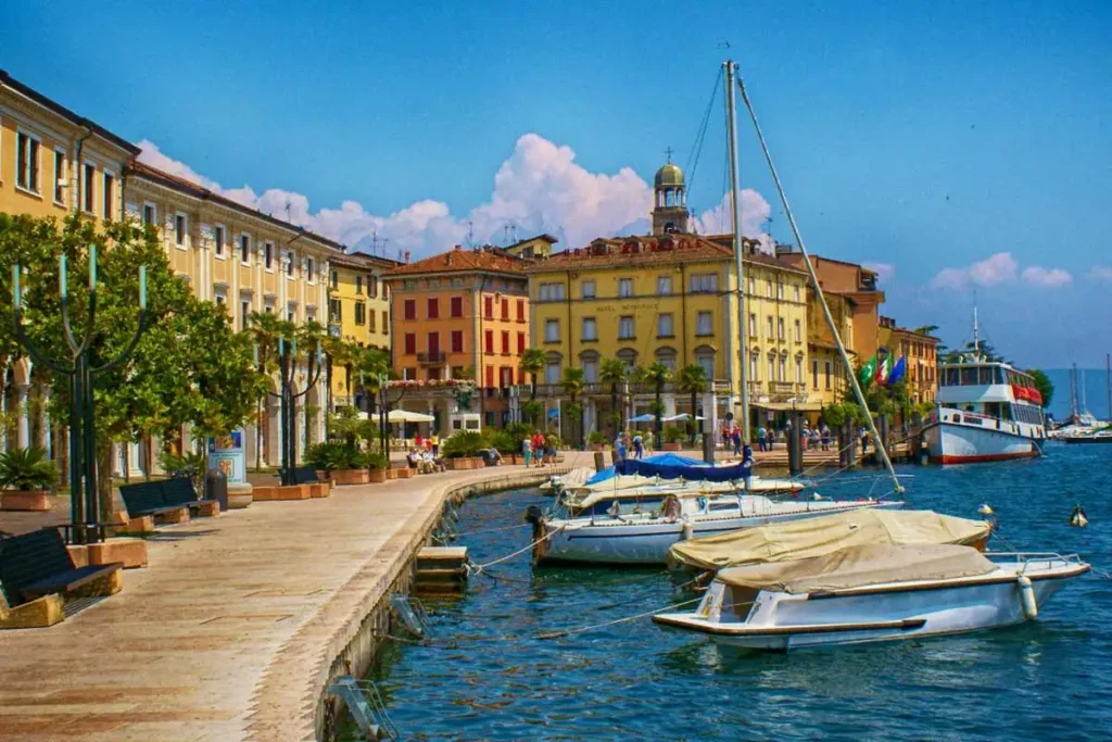 Salò and the Western Shore