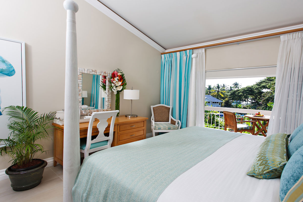 Poolside Suite