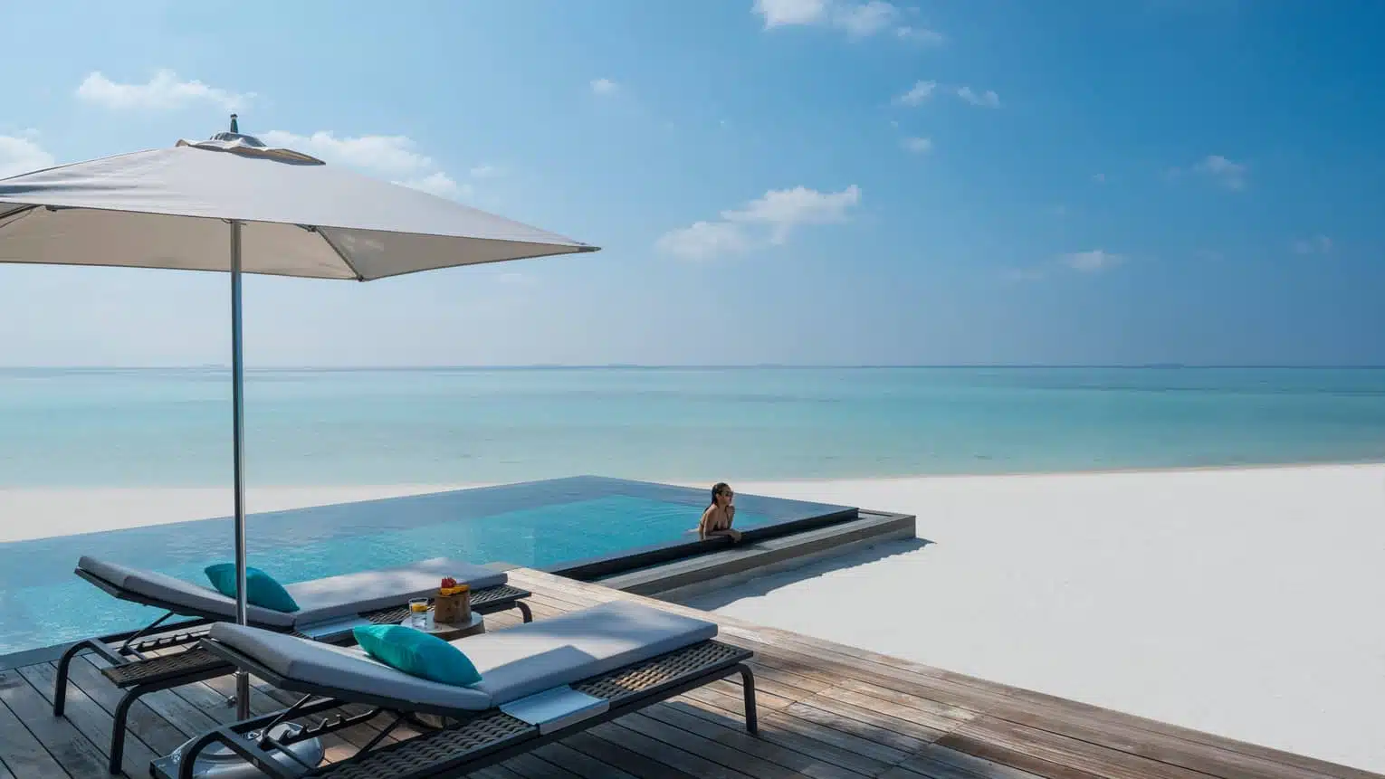 Maldives Villa Guide: Beach vs. Overwater