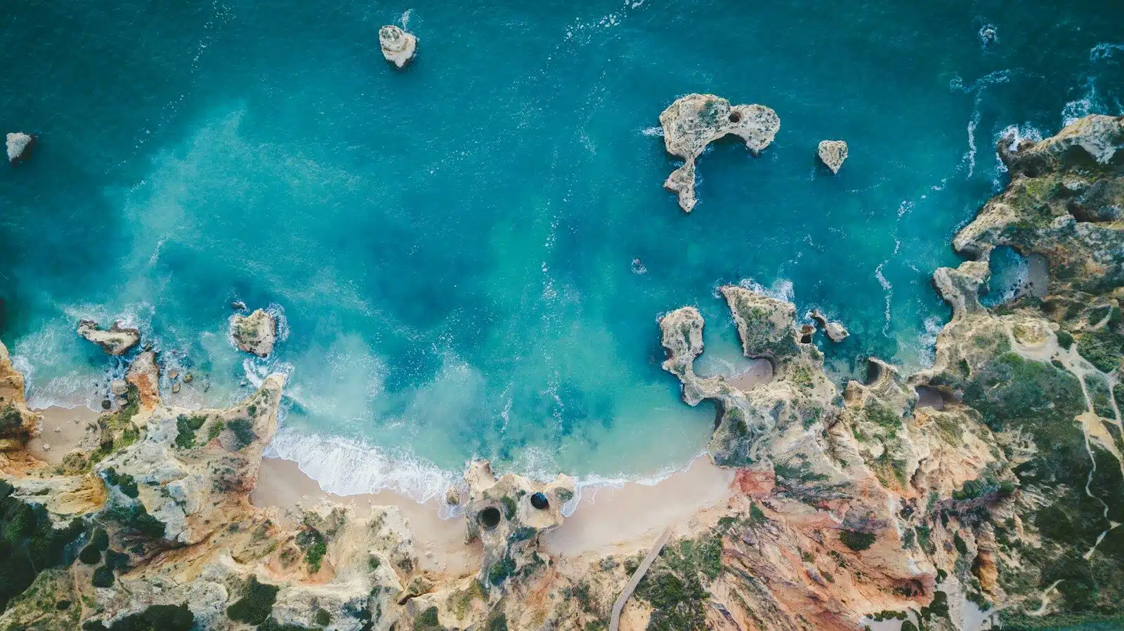 Portugal vs Spain for Your Honeymoon – Which Should You Choose?